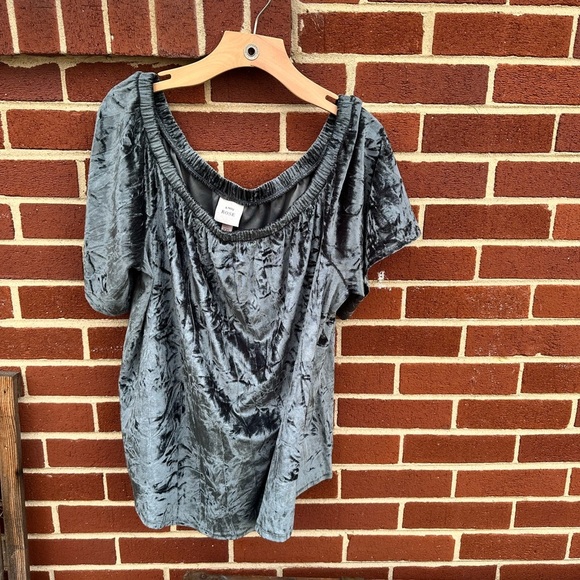 Knox Rose Tops - Knox Rose Holiday Top
